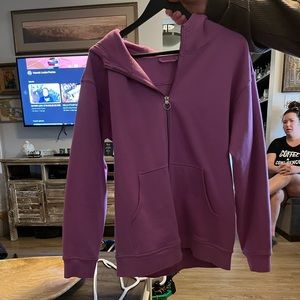 Lululemon sweater hardly warn size 12